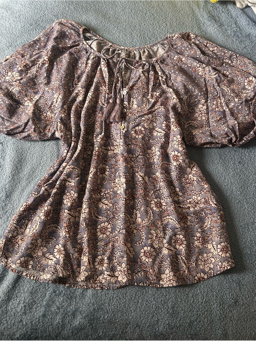 Source Unknown Lavender Floral Peasant Tunic